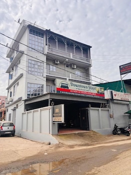 Down Town Stays,India>>Dehradun,2 star
