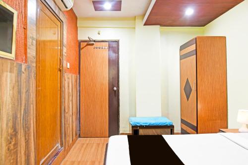 Hotel Classic International,Garden Reach>>Kolkata,1 star
