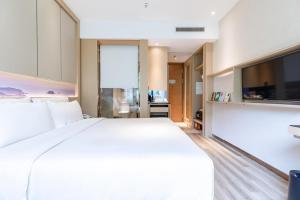 atour hotel xiamen binbei government