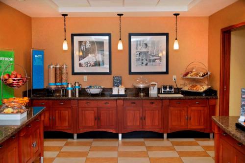 hampton inn evanston