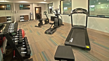 holiday inn express and suites evansville north by ihg