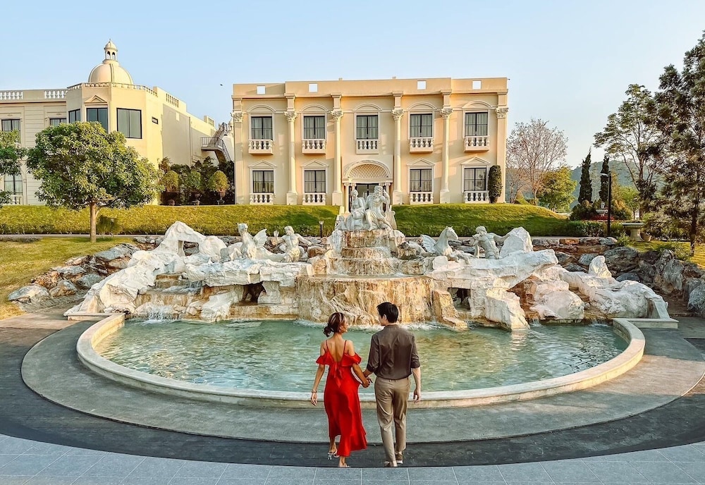 jupiter trevi resort and spa