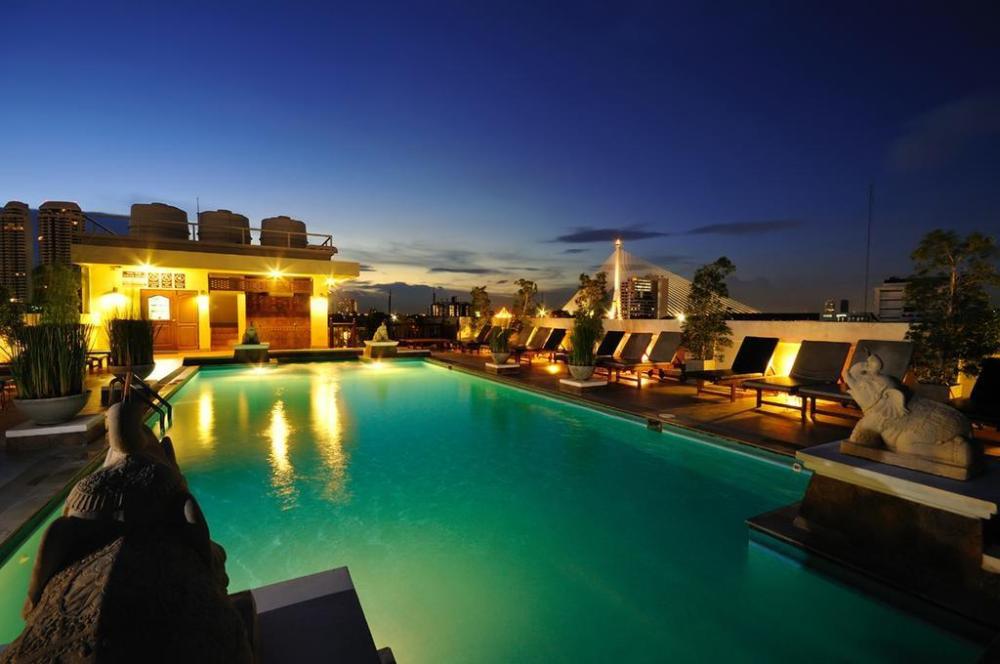 rambuttri village inn and plaza