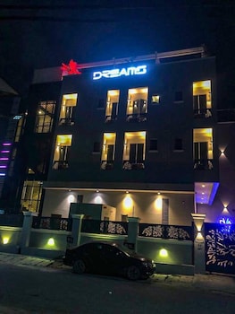 dreams by dv8 hotel