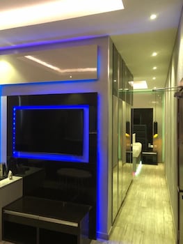 dreams by dv8 hotel