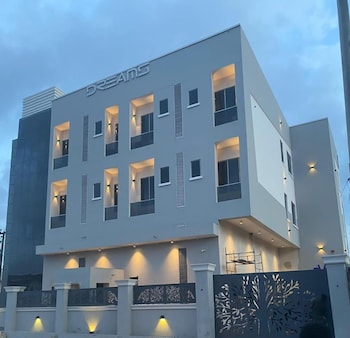 dreams by dv8 hotel