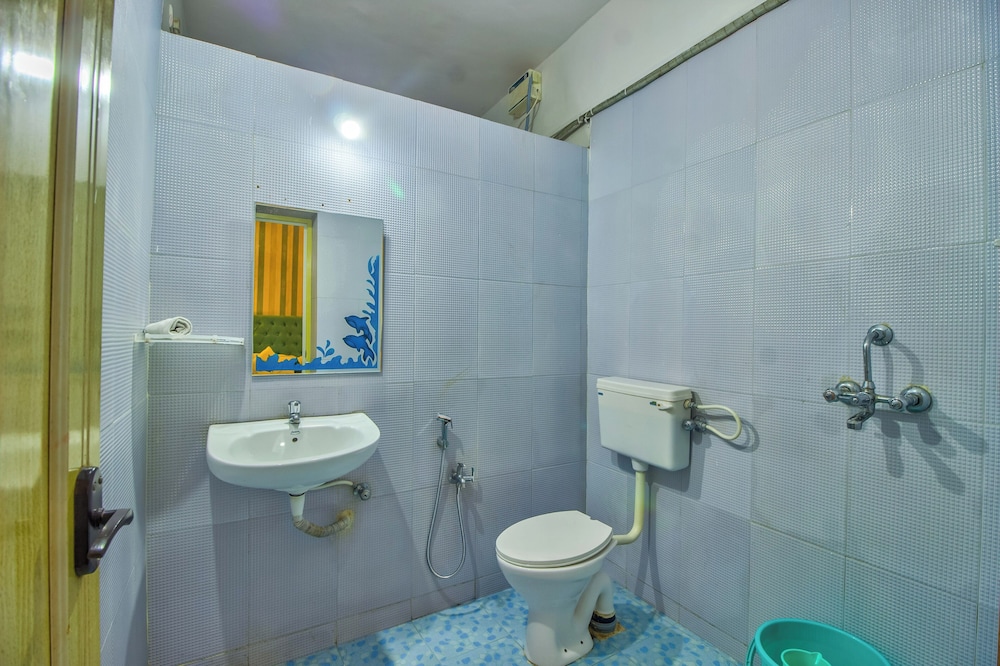 jacks calangute place