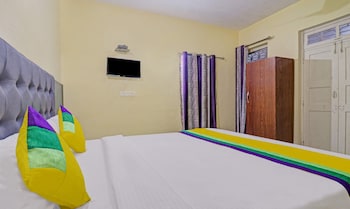 jacks calangute place