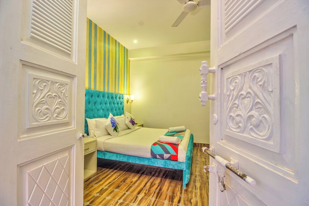 jacks calangute place