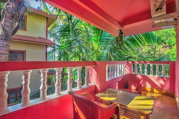 jacks calangute place