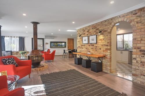pleasant way river lodge