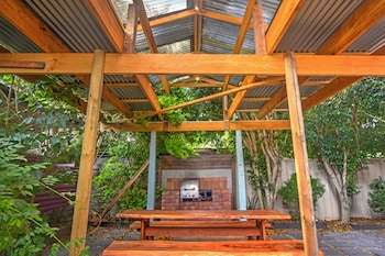 pleasant way river lodge