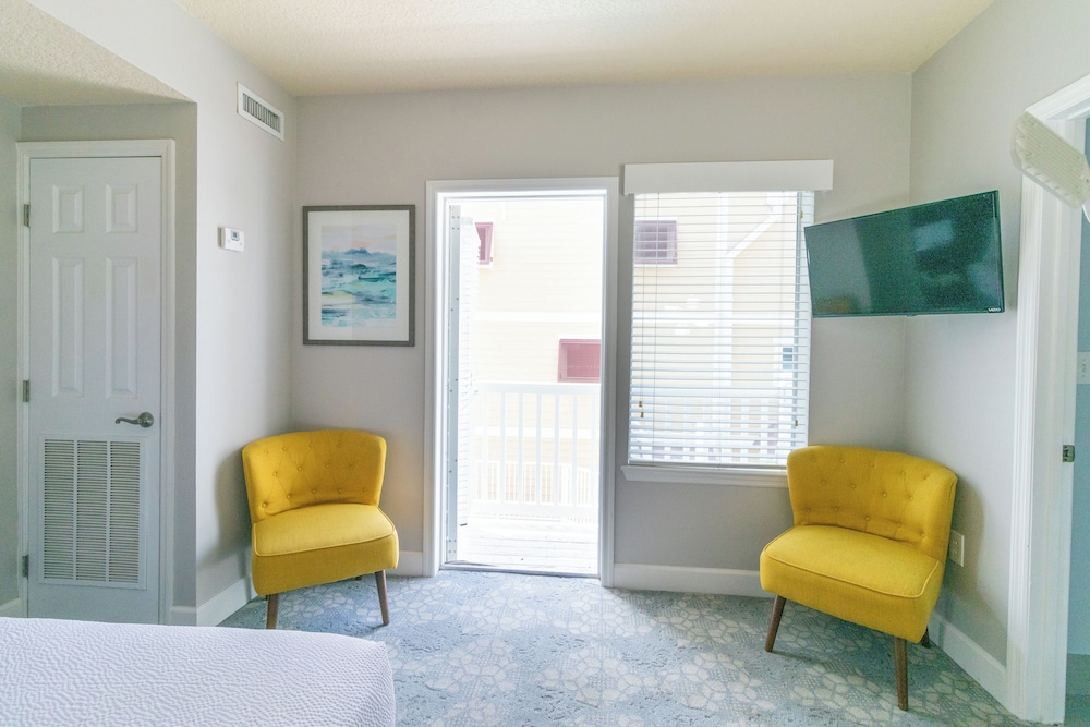 seaside amelia inn