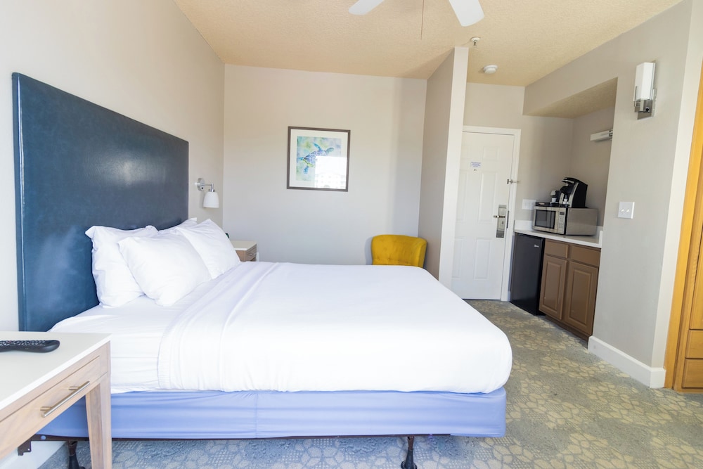 seaside amelia inn