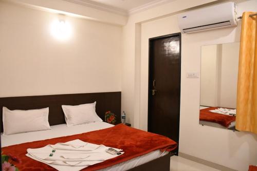 Sai Shatabdi,Sainagar>>Shirdi,3 star