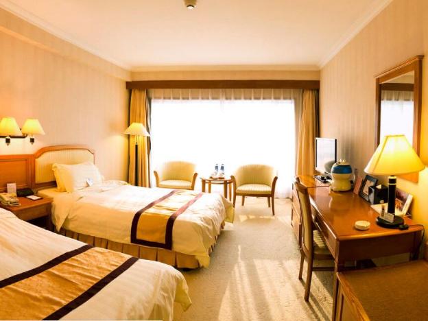 zhongshan business hotel