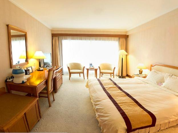 zhongshan business hotel