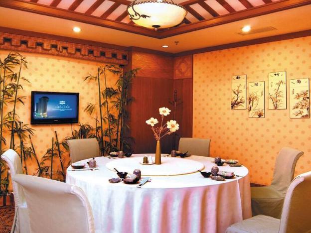 zhongshan business hotel