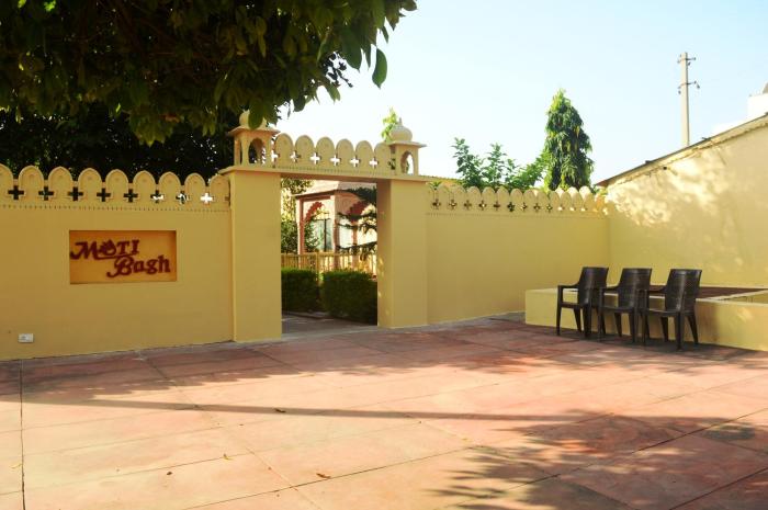 hotel motibagh resort