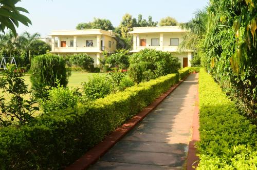 Hotel Motibagh Resort,,3 star