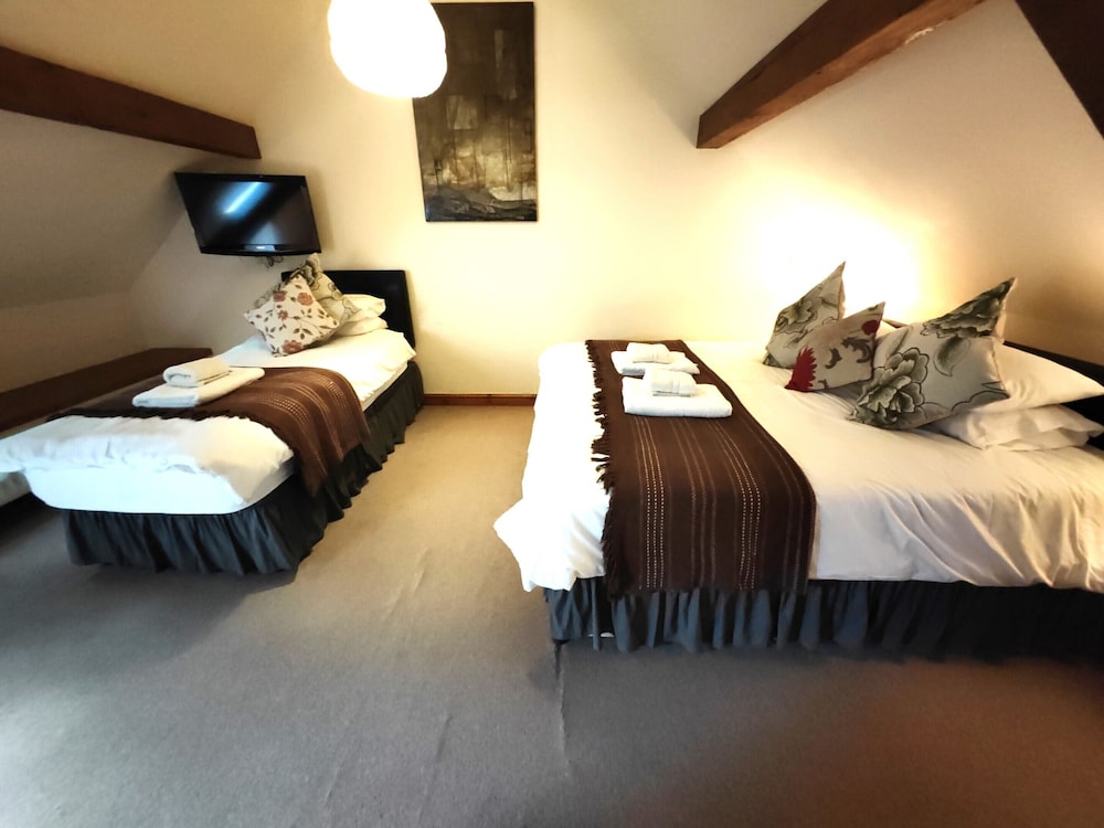 dolgun uchaf guesthouse