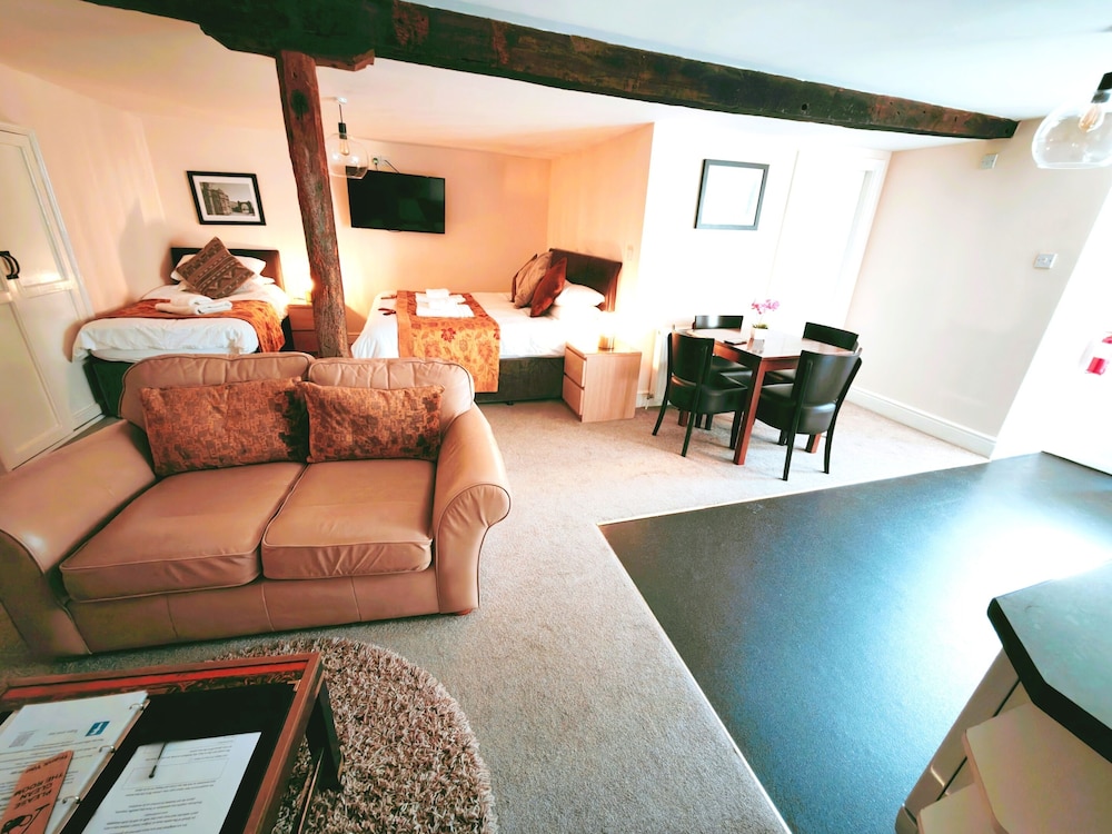 dolgun uchaf guesthouse