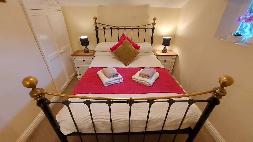 dolgun uchaf guesthouse
