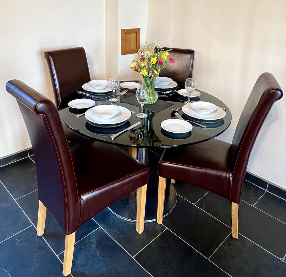 dolgun uchaf guesthouse