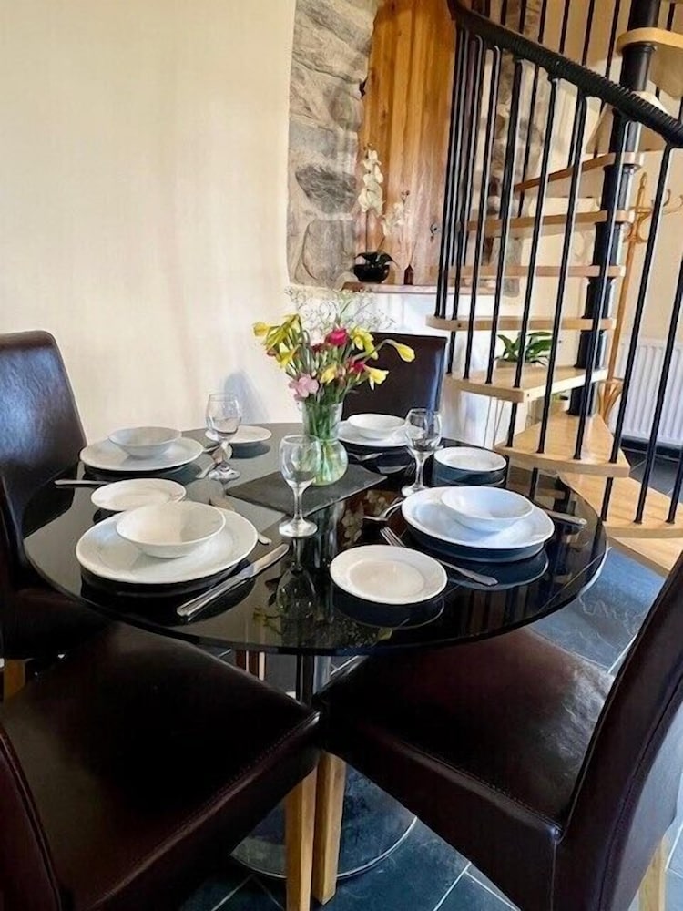 dolgun uchaf guesthouse