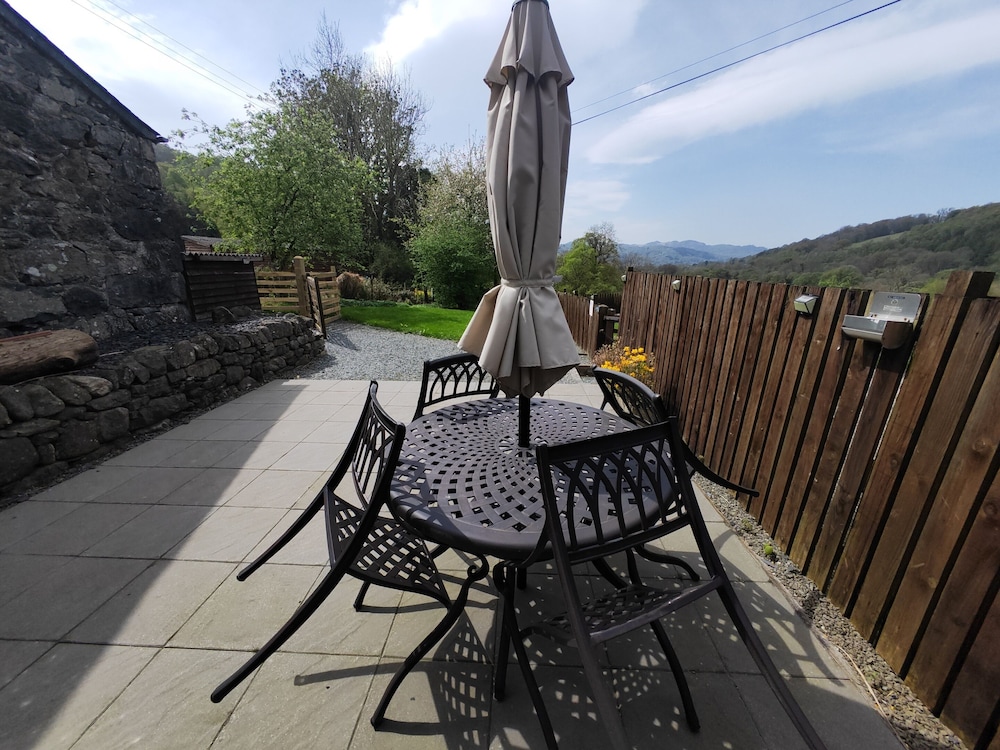 dolgun uchaf guesthouse