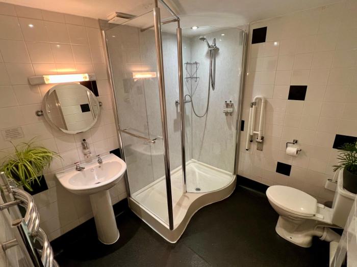 dolgun uchaf guesthouse