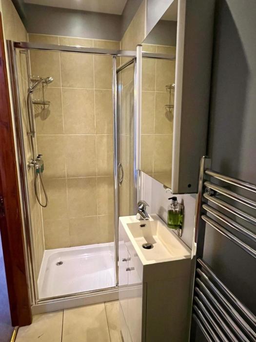 dolgun uchaf guesthouse