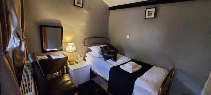 dolgun uchaf guesthouse