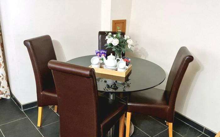 dolgun uchaf guesthouse