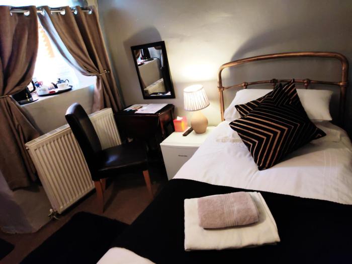 dolgun uchaf guesthouse