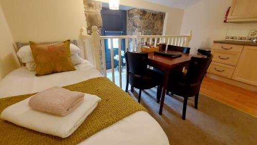dolgun uchaf guesthouse