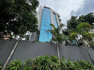hotel mayfair tower