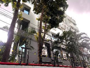hotel mayfair tower