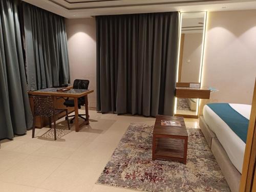 hotel mayfair tower