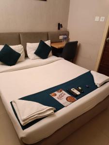 hotel mayfair tower
