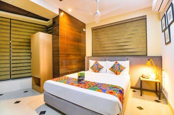 hotel mayfair tower