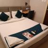 hotel mayfair tower