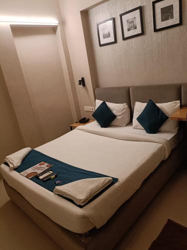 hotel mayfair tower