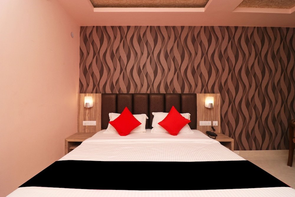 capital o 27765 hotel vip square