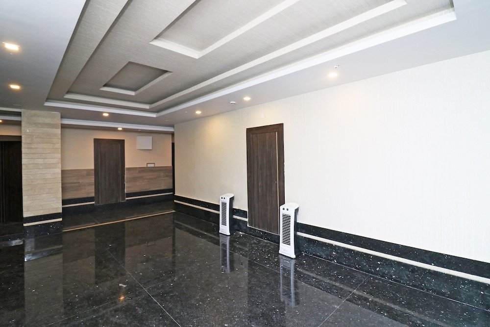 capital o 27765 hotel vip square