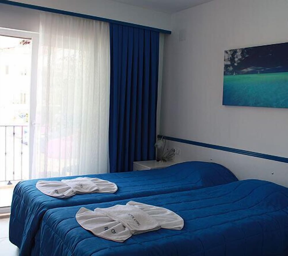 rota hotel