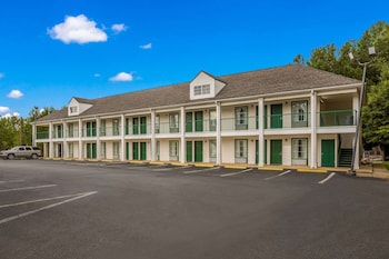 quality inn and suites greensboro near lake oconee