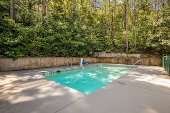 quality inn and suites greensboro near lake oconee