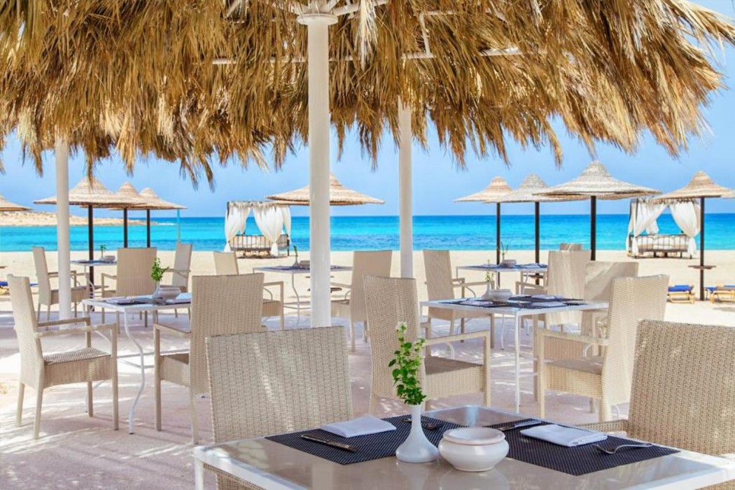 almazino almaza bay