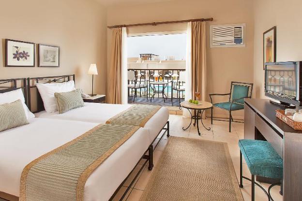 almazino almaza bay